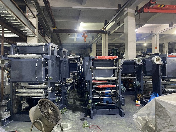 吹膜機、制袋機專(zhuān)業(yè)制造商